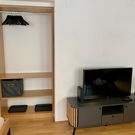 Air-Conditioned, Quiet Apartment With A Terrace In Center Of St Poelten - Smart Tv St. Pölten Zewnętrze zdjęcie